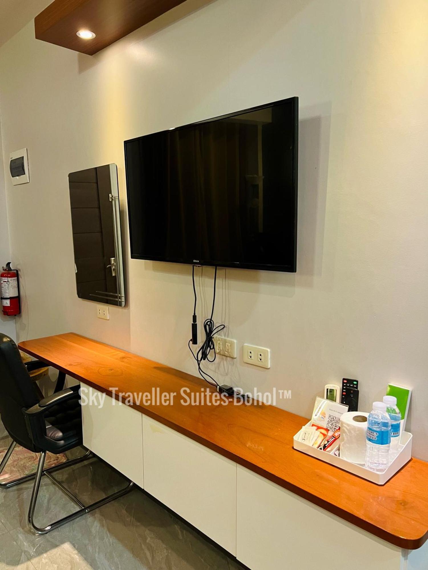 Sky Traveller Suites Panglao-stad Buitenkant foto