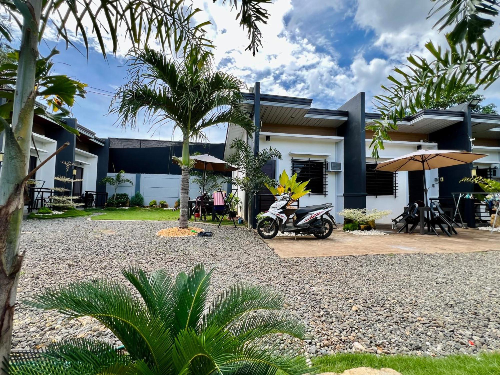 Sky Traveller Suites Panglao-stad Buitenkant foto