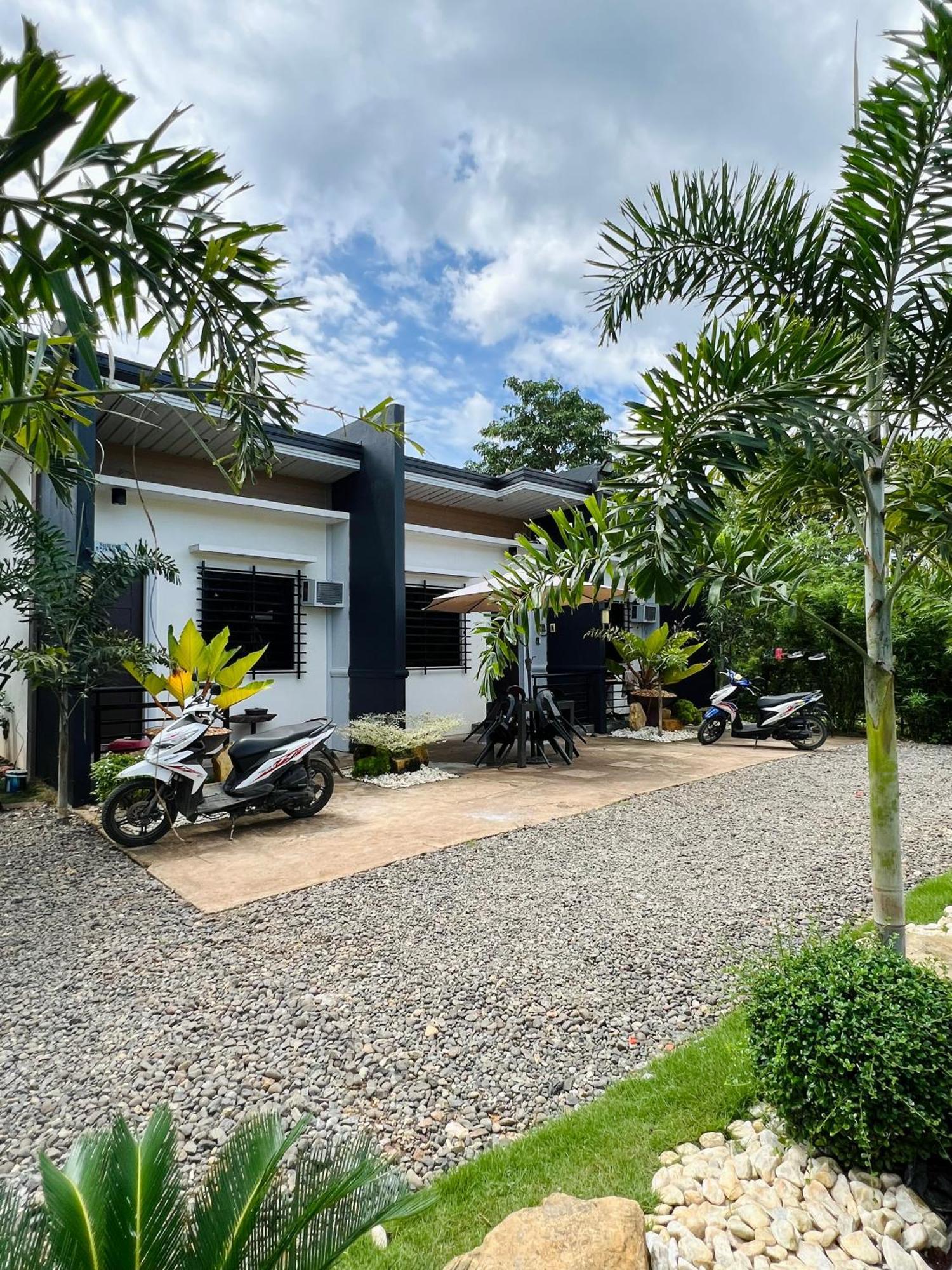 Sky Traveller Suites Panglao-stad Buitenkant foto