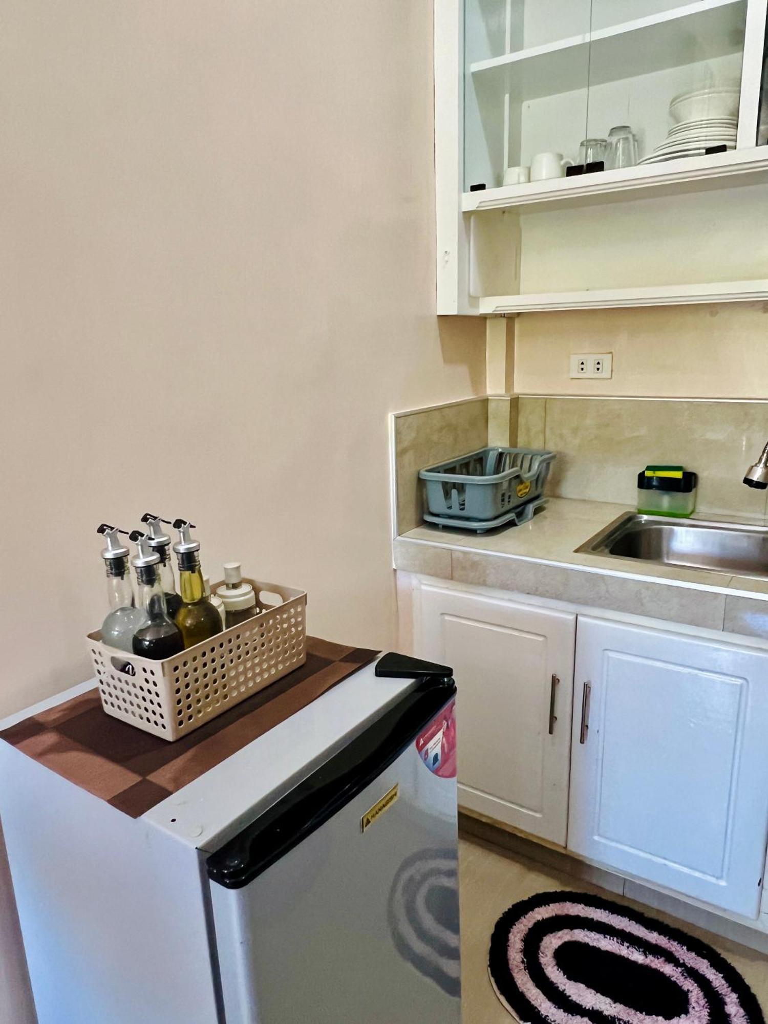 Sky Traveller Suites Panglao-stad Buitenkant foto