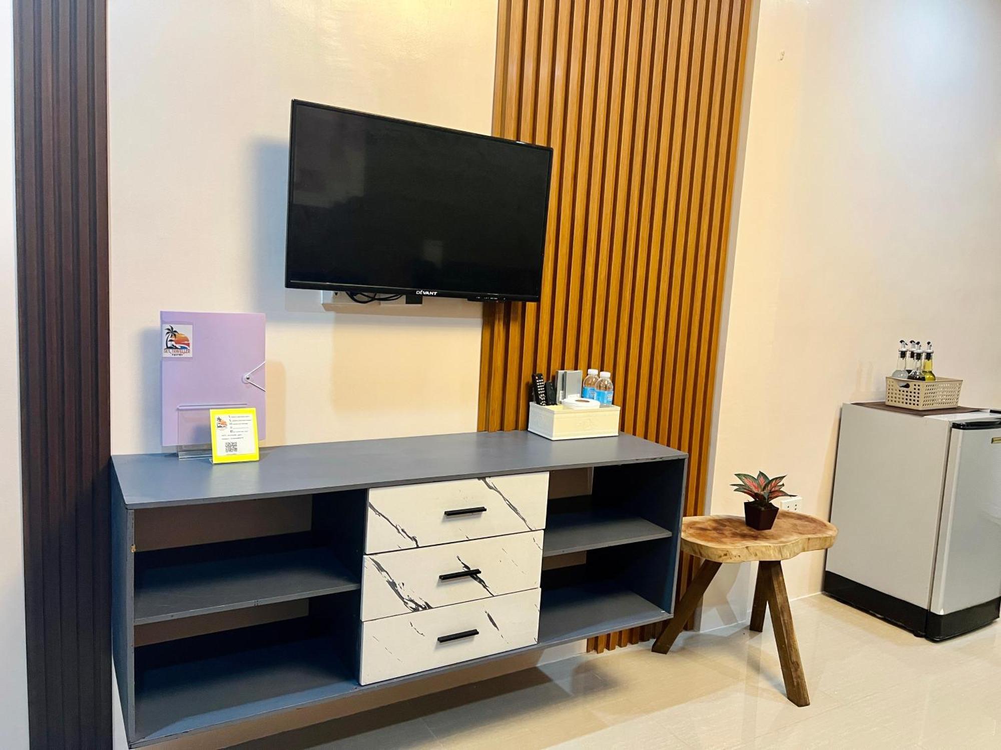 Sky Traveller Suites Panglao-stad Buitenkant foto